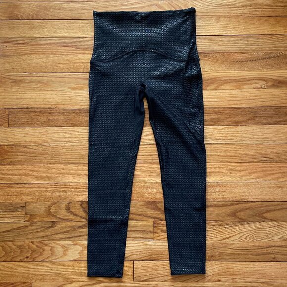 Spanx Booty Boost Black Metallic Mist Leggings Size Medium - Picture 1 of 9